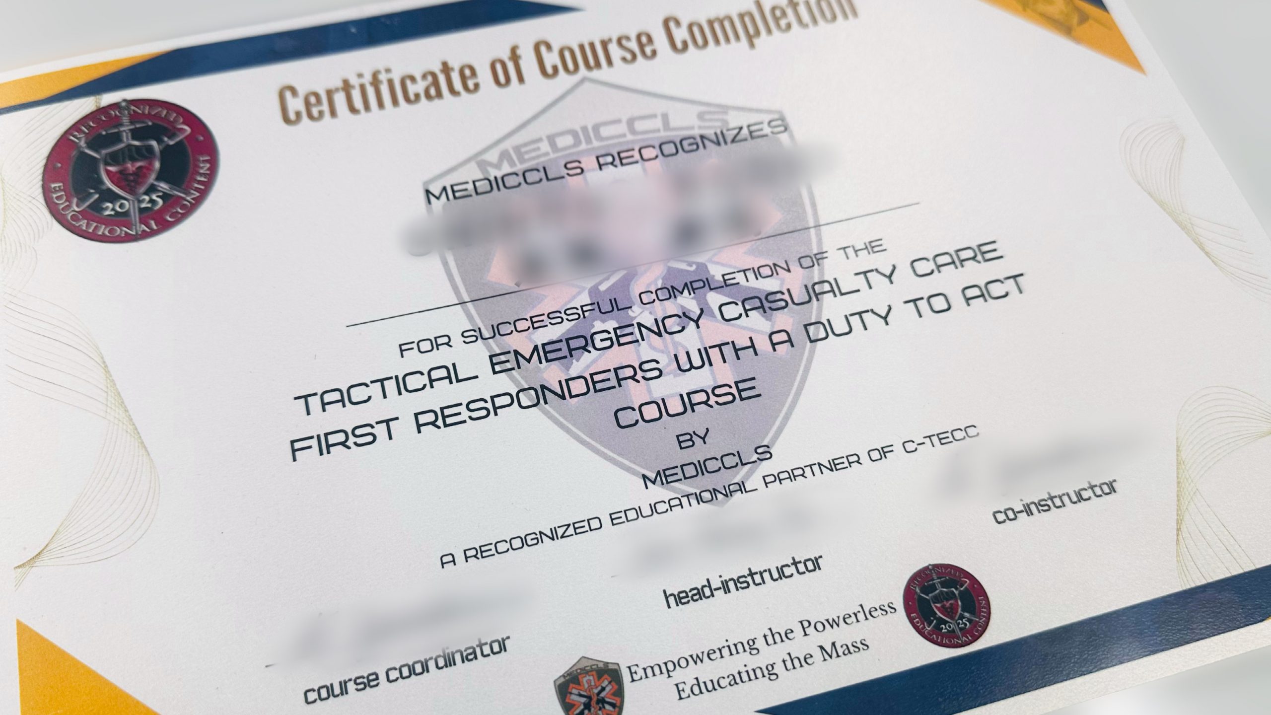 海外の教育プログラムを採用